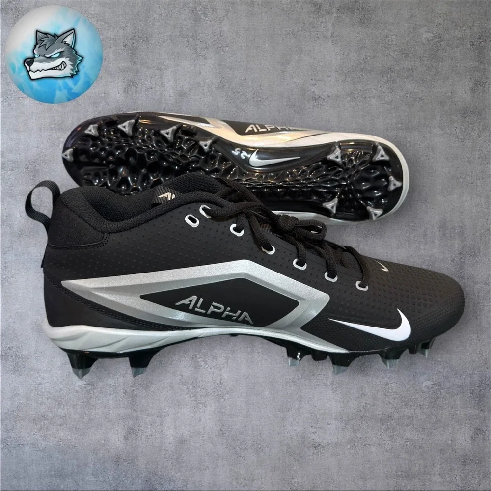 Nike Alpha Menace Varsity 4 Oregon Player PE Football Cleats Men's Size 13.5 W